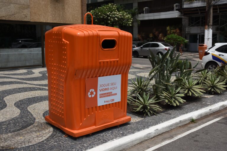 companhia-de-limpeza-de-niteroi-recolhe-mais-de-tres-toneladas-de-reciclaveis-no-reveillon
