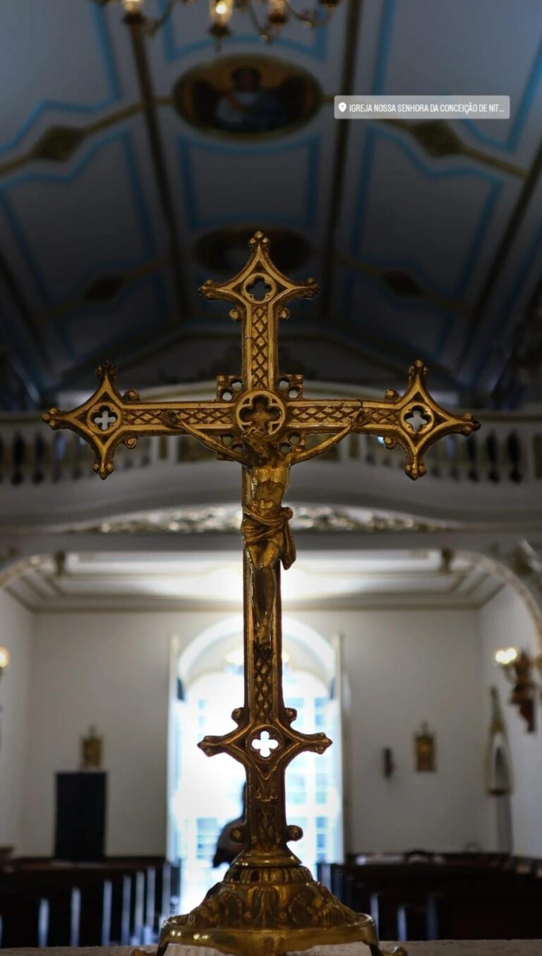 Segurança Presente prende mulher por furto de crucifixo em igreja de Niterói seguranca-presente-prende-mulher-por-furto-de-crucifixo-em-igreja-de-niteroi