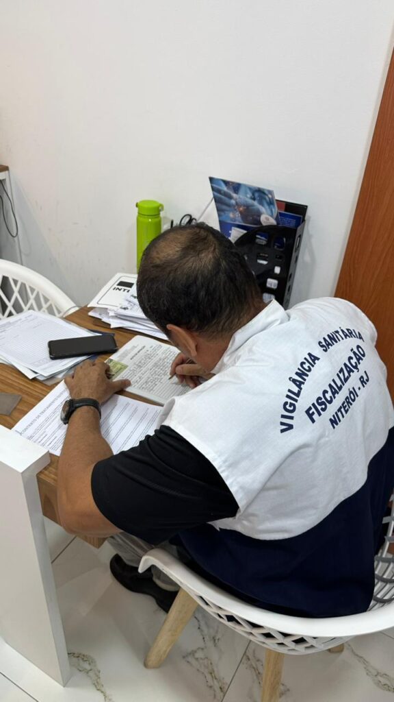 acao-conjunta-interdita-clinica-de-estetica-clandestina-em-niteroi