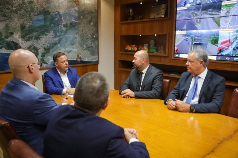 Prefeito Rodrigo Neves assina novo convênio do Regime Adicional de Serviço (RAS) com a Polícia Civil prefeito-rodrigo-neves-assina-novo-convenio-do-regime-adicional-de-servico-(ras)-com-a-policia-civil