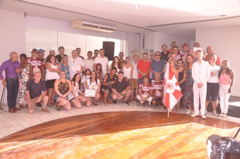bloco-filhos-da-pauta-celebra-40-anos-com-roda-de-samba-na-cantareira
