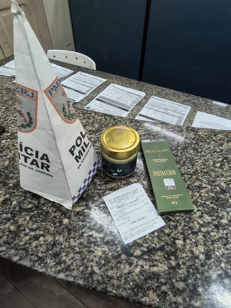 policia-militar-prende-mulher-por-furto-em-supermercado-no-centro-de-niteroi
