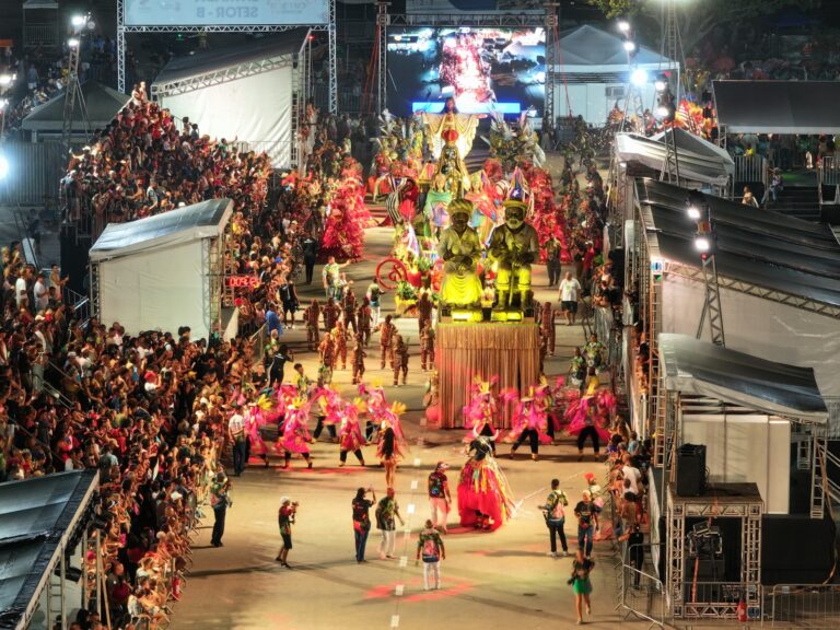 niteroi-entra-no-ritmo-do-carnaval-e-ja-vive-a-alegria-da-folia