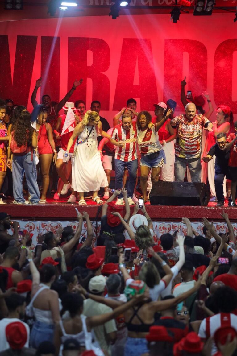 prefeito-de-niteroi-anuncia-novo-desfile-da-campea-viradouro,-no-dia-7-de-marco