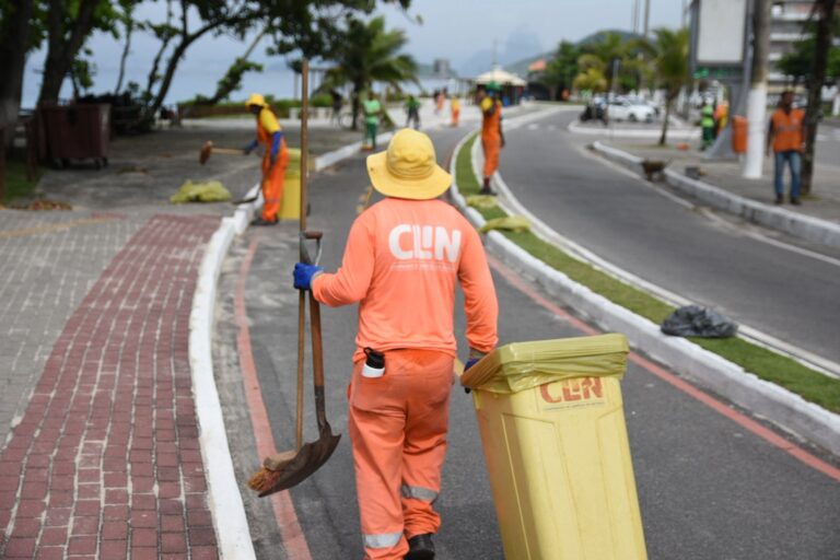 clin-intensifica-forca-tarefa-de-limpeza-em-niteroi-durante-o-verao